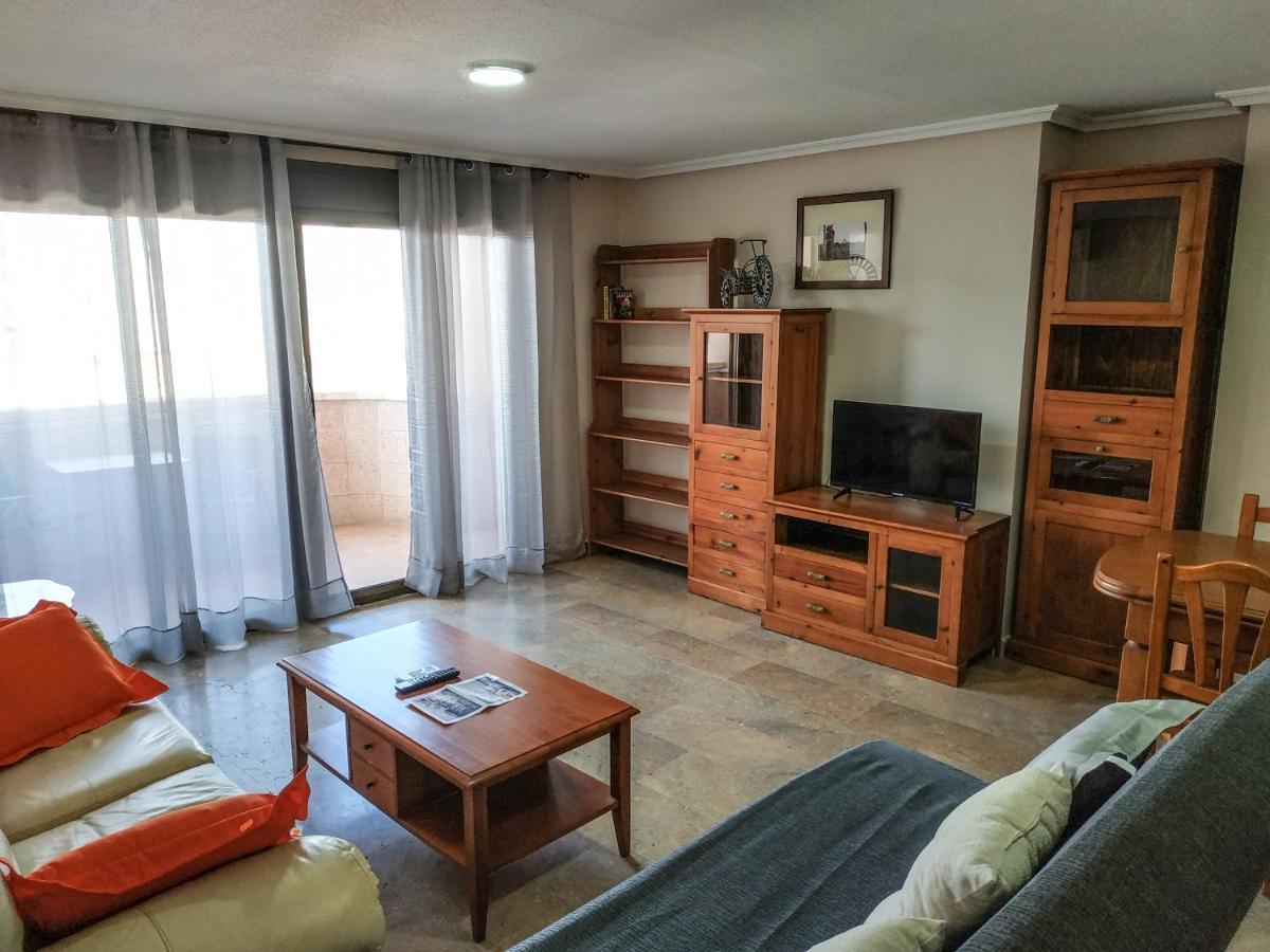 Apartamentos Deluxe San Julian 托雷维耶哈 外观 照片