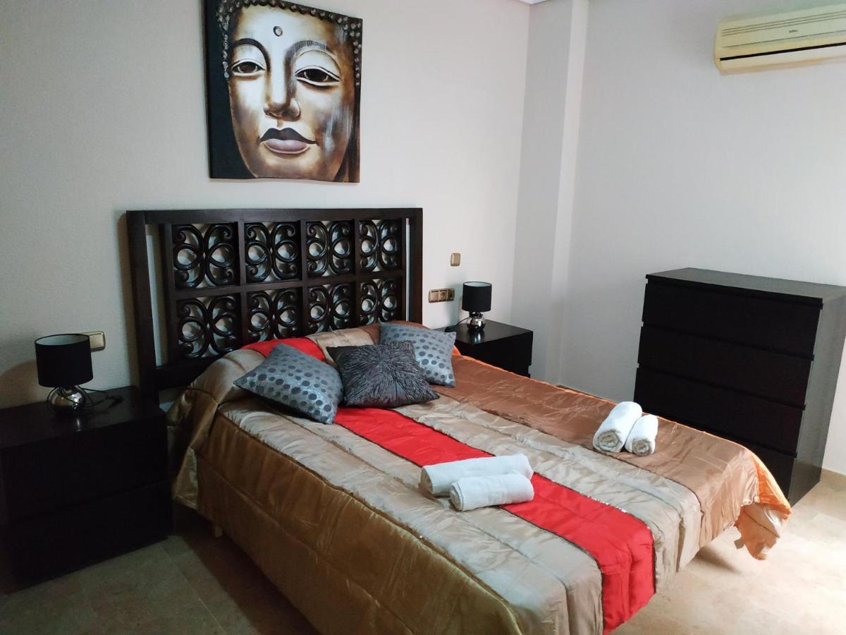 Apartamentos Deluxe San Julian 托雷维耶哈 外观 照片