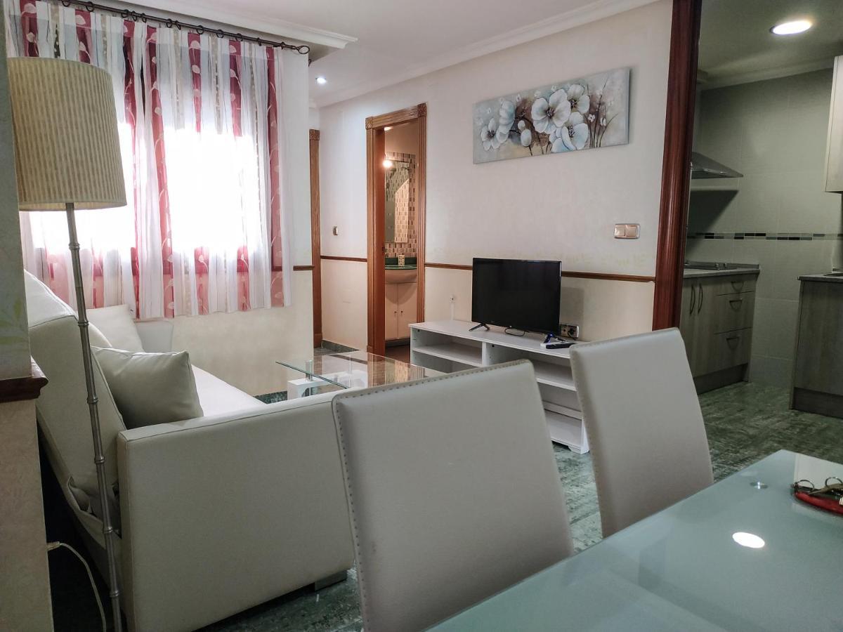 Apartamentos Deluxe San Julian 托雷维耶哈 外观 照片