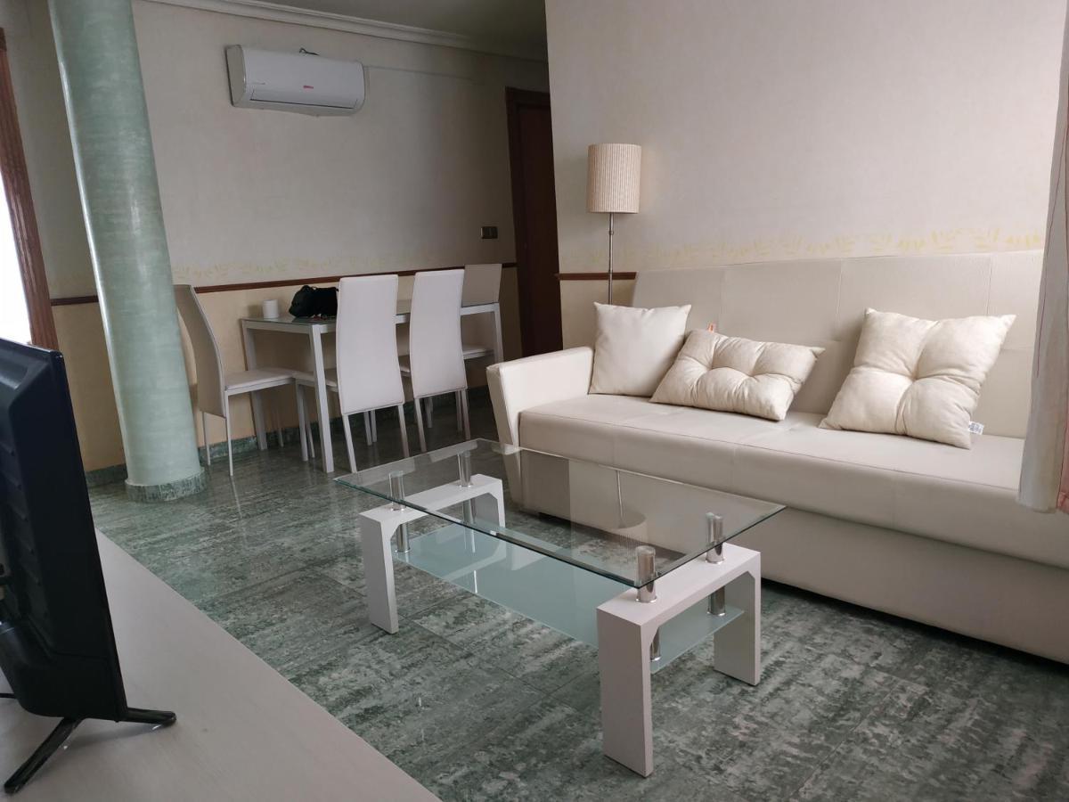 Apartamentos Deluxe San Julian 托雷维耶哈 外观 照片