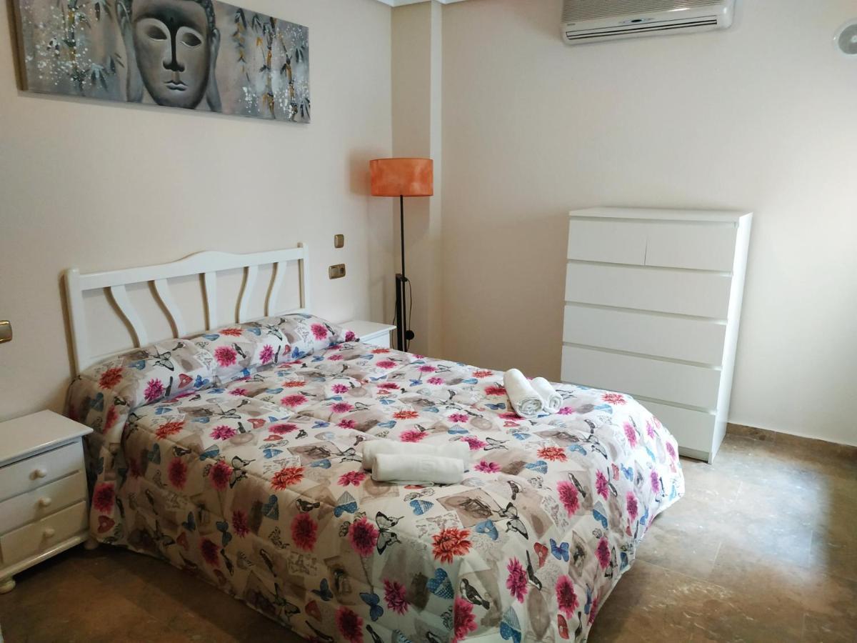 Apartamentos Deluxe San Julian 托雷维耶哈 外观 照片